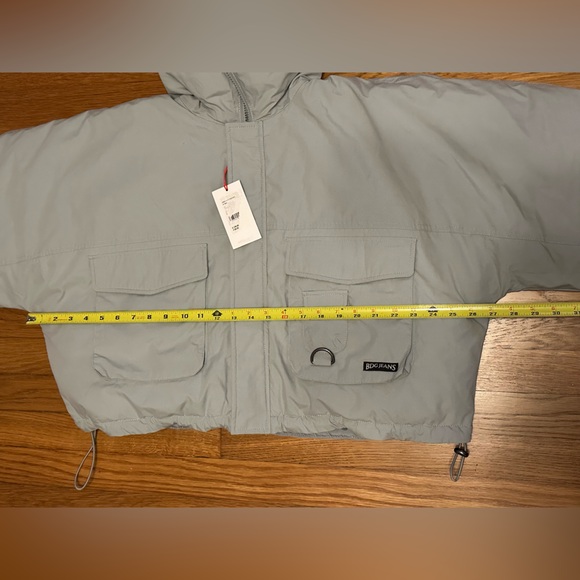 NWT BDG Urban Outfitters Oversized Cropped Puffer Coat with Hood & Pockets - Picture 9 of 10